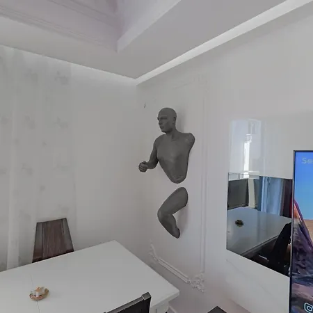 New Sarandë